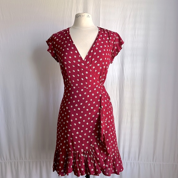 Rails Dresses & Skirts - Rails wrapped floral midi dress